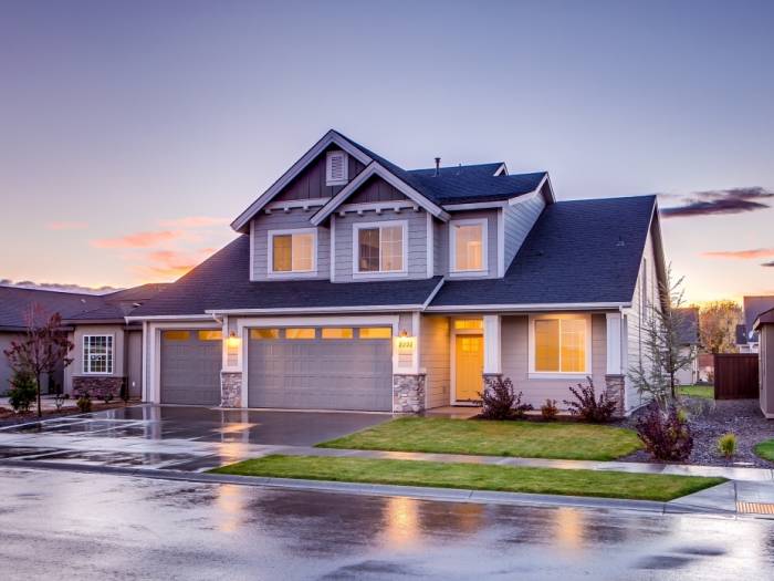 [Jesse Clare Bland welcomes you to FJH Realty]